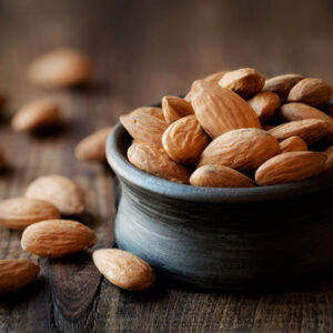 Almendras cruda con piel - 250gr